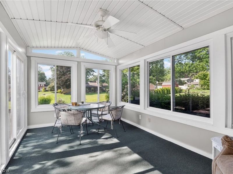 2379 Tanglewood Drive, Salem, OH 44460 Photo 18