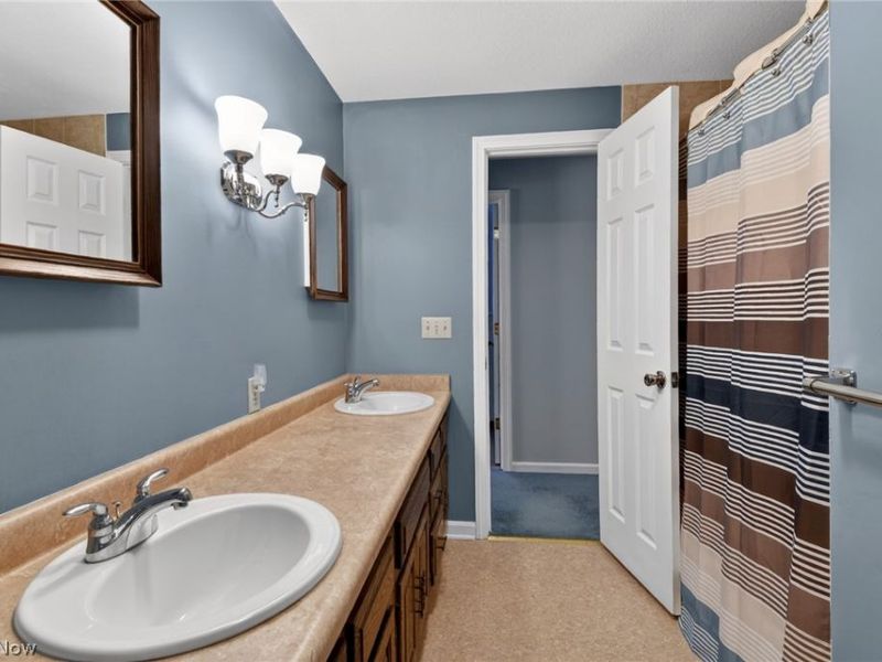 2379 Tanglewood Drive, Salem, OH 44460 Photo 29