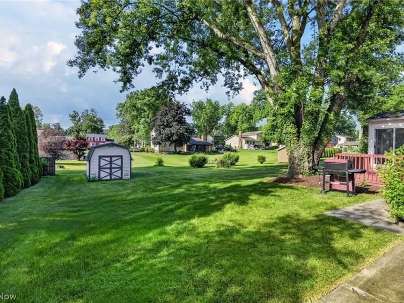 2379 Tanglewood Drive, Salem, OH 44460 Photo 45