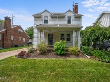 620 Grasser Street, Oregon, OH 43616