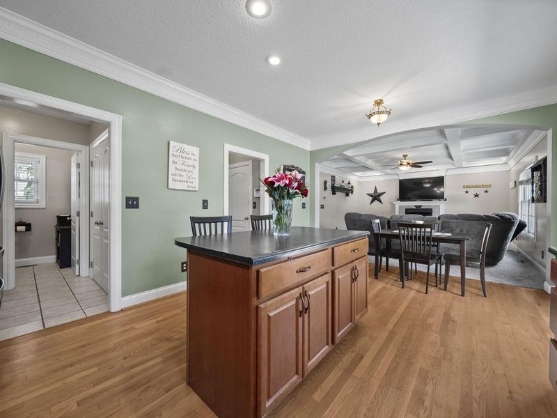 928 Old Nursery Trail, Troy, OH 45373 Photo 8