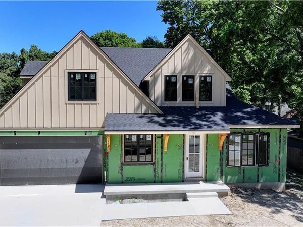 2710 W 49th Street, Westwood, KS 66205
