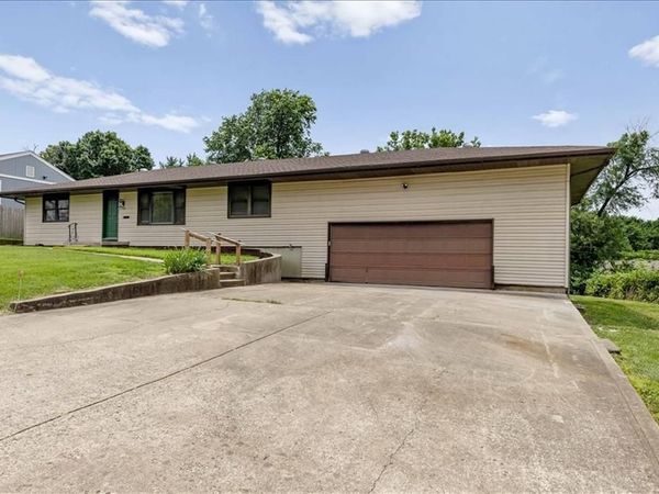 5416 Agnes Avenue, Kansas City, MO 64130