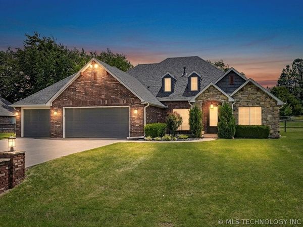 14875 N 148th East Avenue , Collinsville, OK 74021