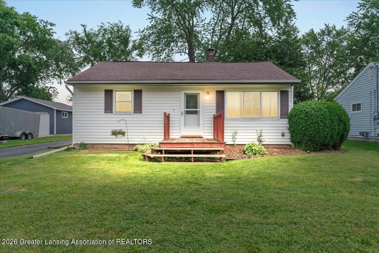 2052 Phillips Avenue, Holt, MI 48842 Main Photo