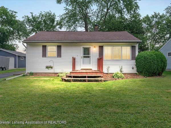 2052 Phillips Avenue, Holt, MI 48842