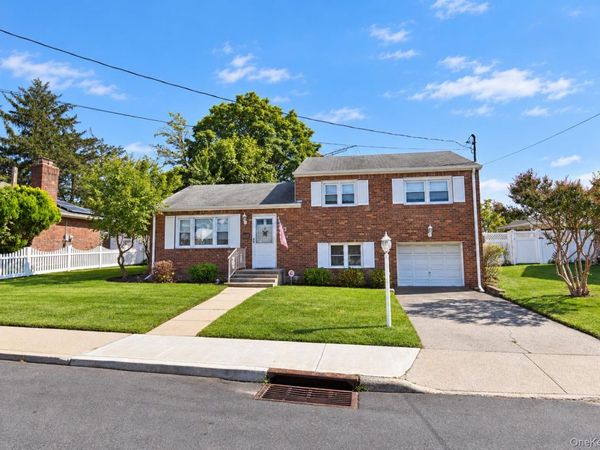 145 Arthur Avenue, Floral Park, NY 11001