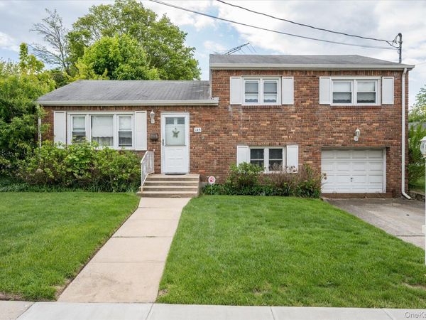 145 Arthur Avenue, Floral Park, NY 11001