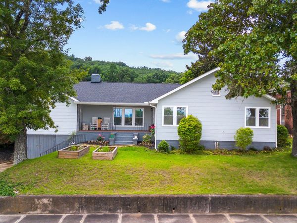 36 E 2nd Street, Manchester, GA 31816