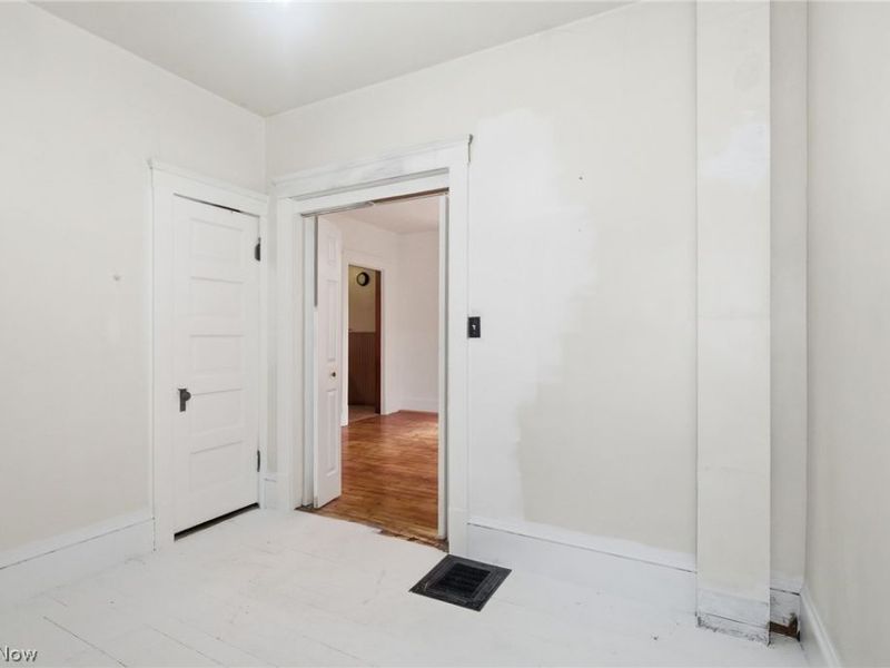 5906 Bower Avenue, Cleveland, OH 44127 Photo 13