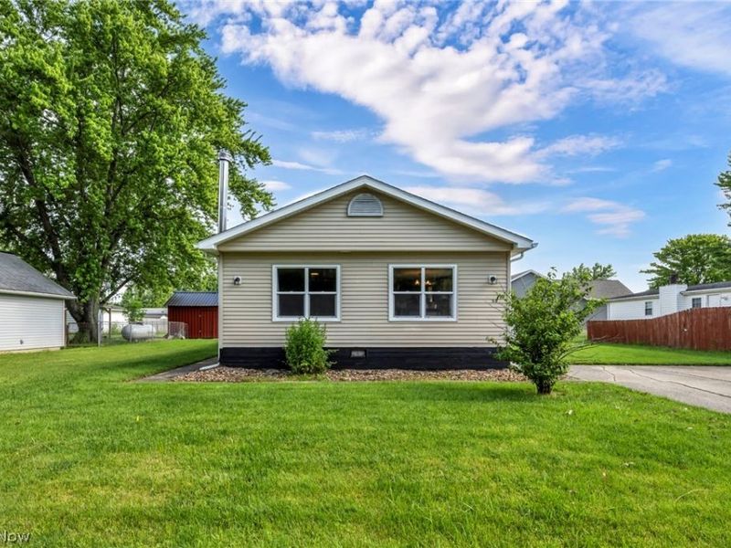 38 Anglers Lane, Lagrange, OH 44050 Photo 4