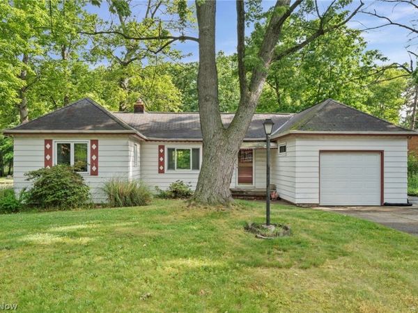 4714 W Ridgewood Drive , Parma, OH 44134