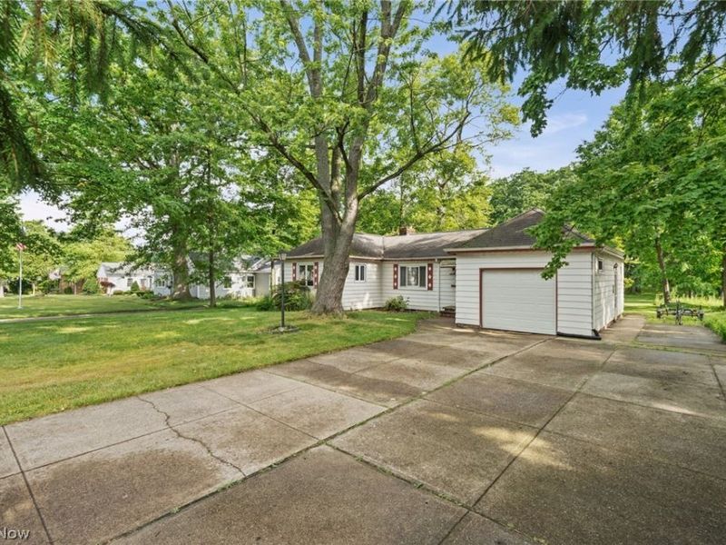 4714 W Ridgewood Drive, Parma, OH 44134 Photo 34