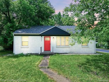 1821 Nazareth Road, Kalamazoo Twp, MI 49048