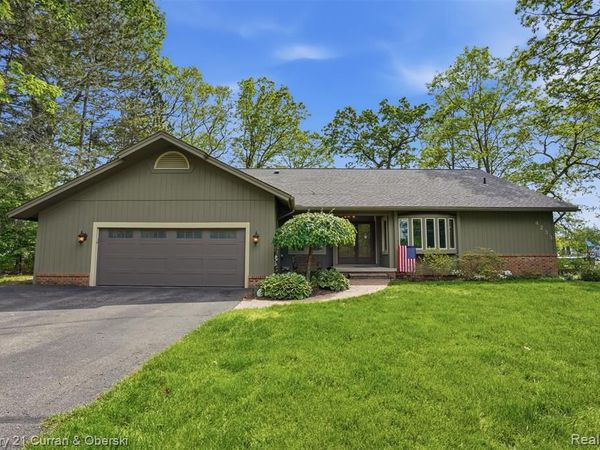 4233 Blain Island Road, Waterford Twp, MI 48329