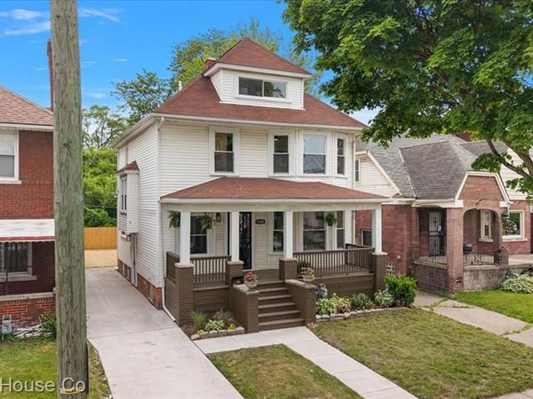5360 Burns Street, Detroit, MI 48213