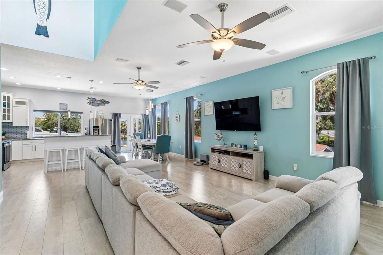 6121 Lafayette Street, New Port Richey, FL 34652 Photo