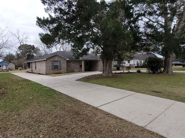 18689 Florida Street, Robertsdale, AL 36567