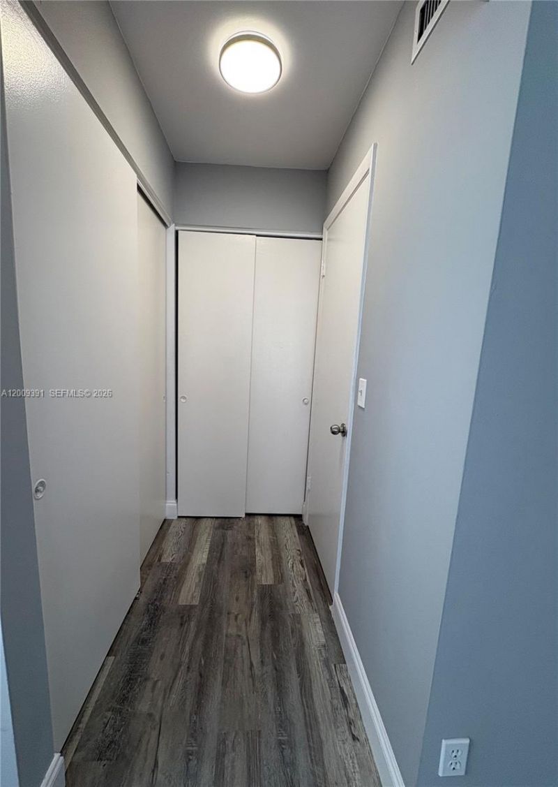1798 Abbey Rd , Unit 107, West Palm Beach, FL 33415 Photo