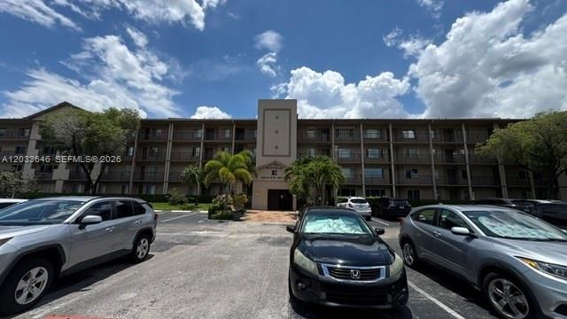 1200 SW 137th Ave, Unit 211E, Pembroke Pines, FL 33027 Photo