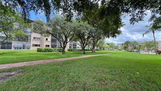 1200 SW 137th Ave, Unit 211E, Pembroke Pines, FL 33027 Photo