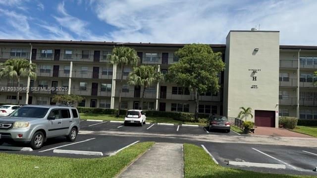 1200 SW 137th Ave, Unit 211E, Pembroke Pines, FL 33027 Photo