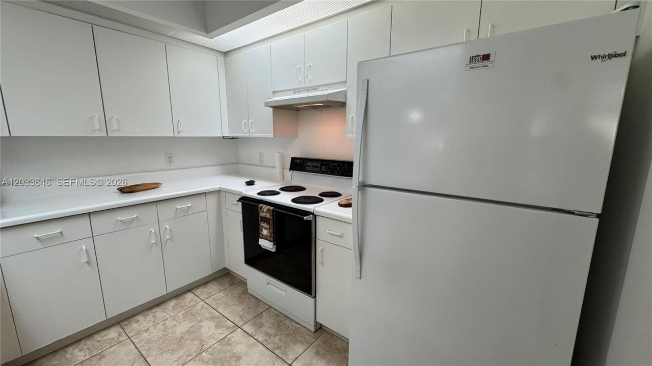 1200 SW 137th Ave, Unit 211E, Pembroke Pines, FL 33027 Photo