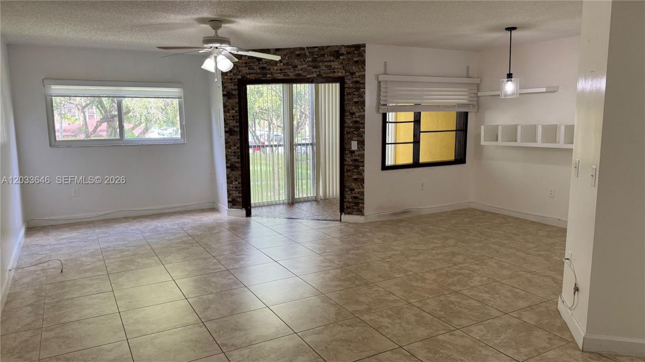 1200 SW 137th Ave, Unit 211E, Pembroke Pines, FL 33027 Photo