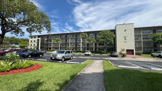 1200 SW 137th Ave, Unit 211E, Pembroke Pines, FL 33027 Photo