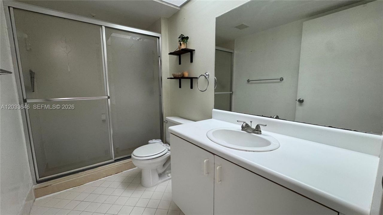 1200 SW 137th Ave, Unit 211E, Pembroke Pines, FL 33027 Photo