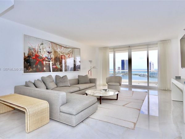 7000 Island Blvd , Unit 2605, Aventura, FL 33160