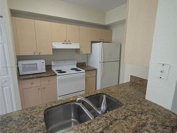 2500 Centergate Dr , Unit 105, Miramar, FL 33025