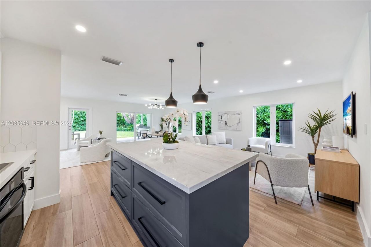 6600 SW 144th St , Coral Gables, FL 33158 Photo