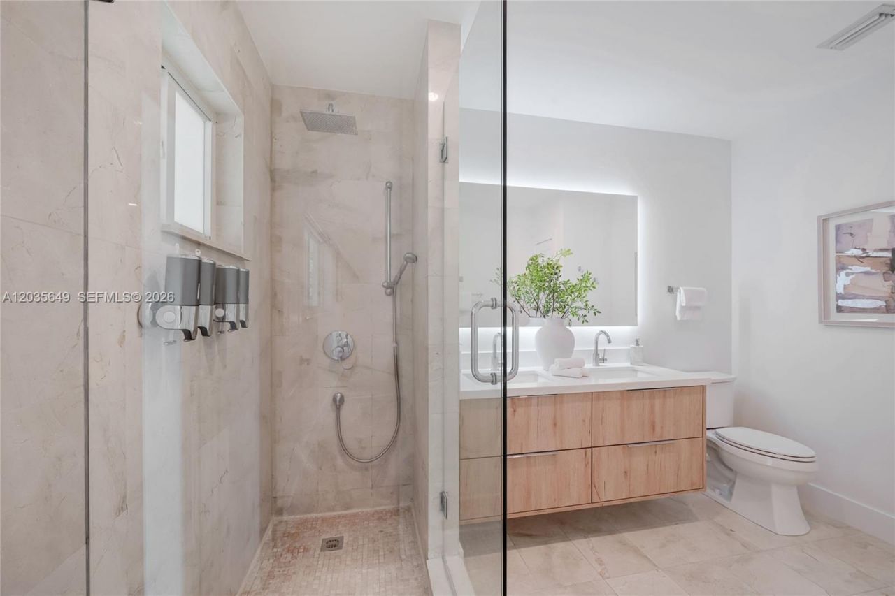 6600 SW 144th St , Coral Gables, FL 33158 Photo