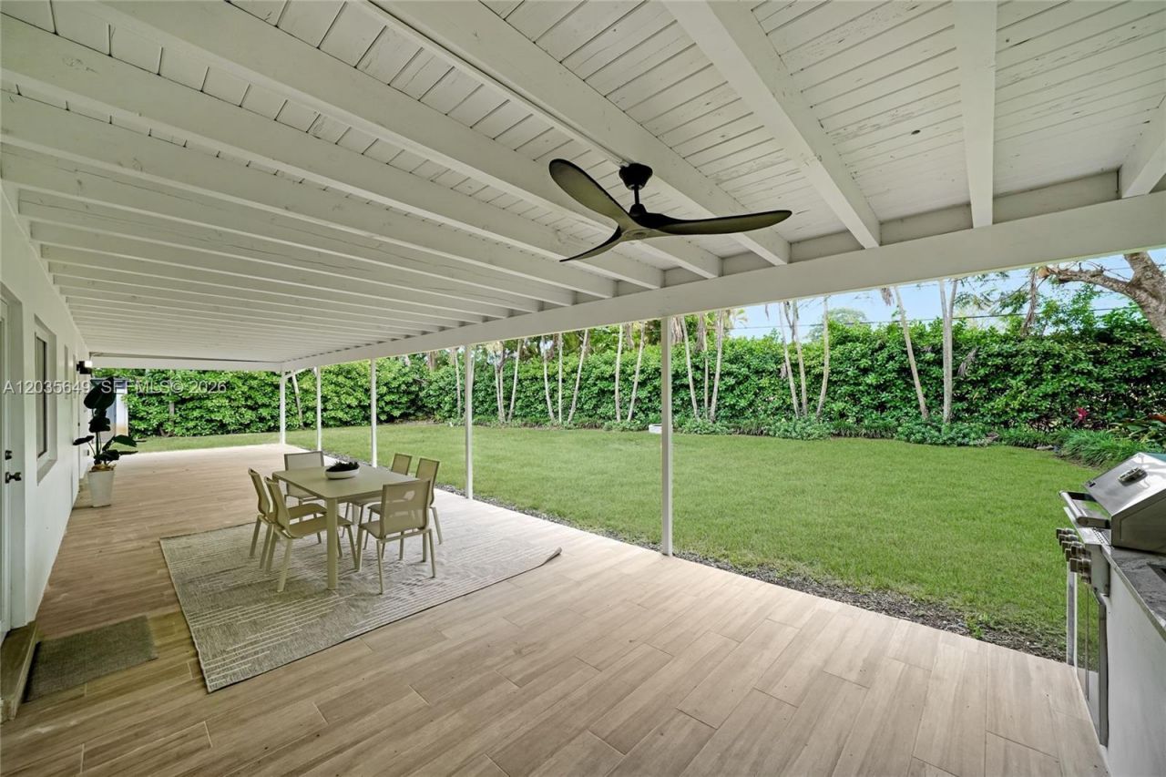 6600 SW 144th St , Coral Gables, FL 33158 Photo