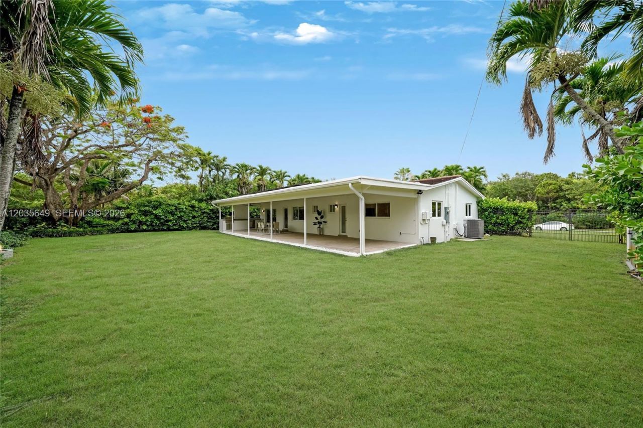 6600 SW 144th St , Coral Gables, FL 33158 Photo