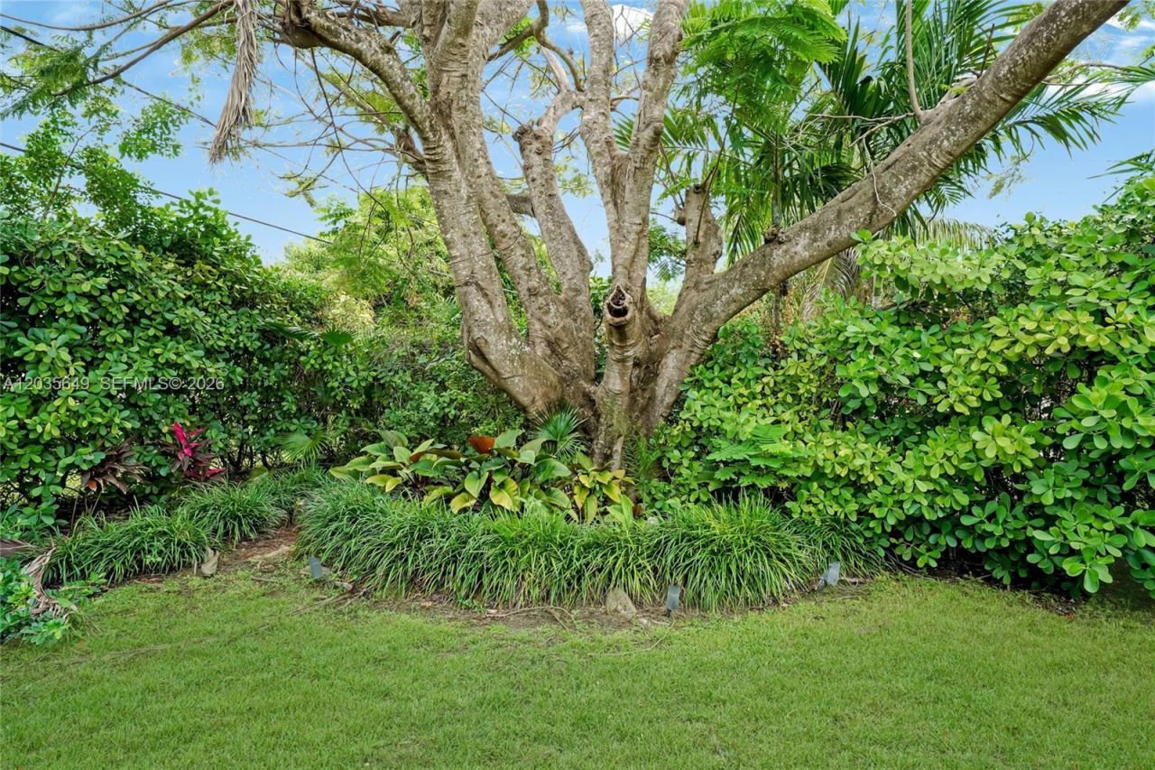 6600 SW 144th St , Coral Gables, FL 33158 Photo