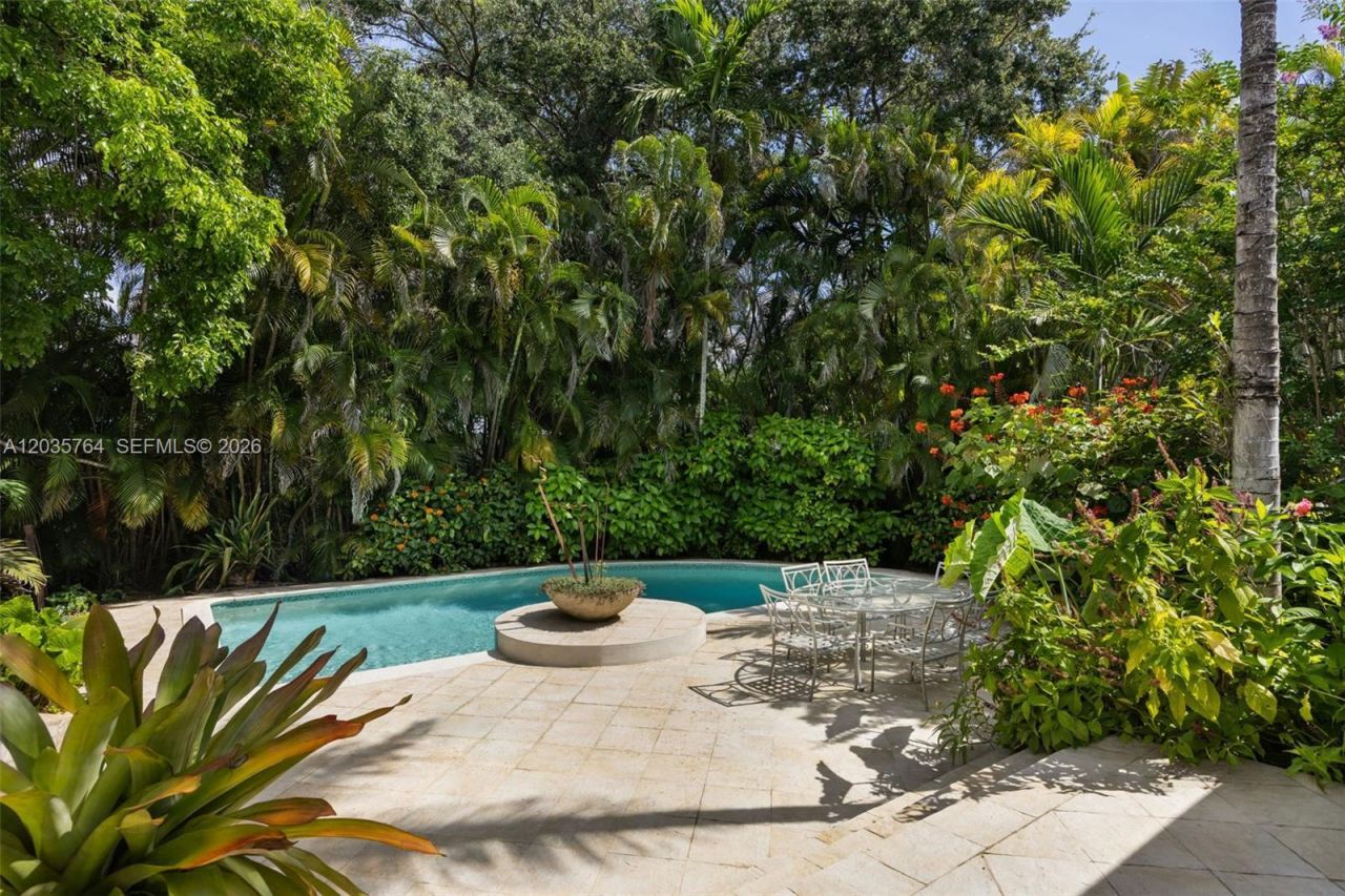 1621 Nocatee Dr, Coconut Grove, FL 33133 Photo