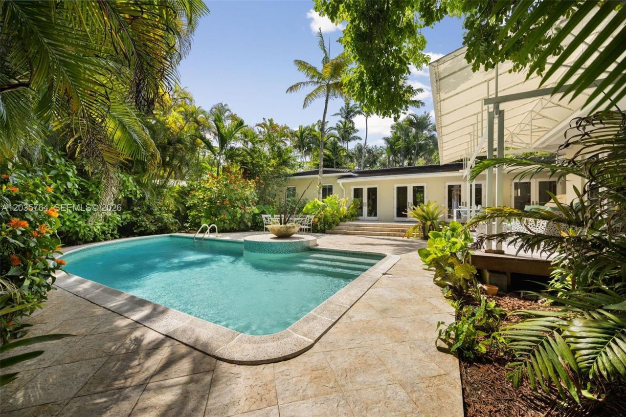 1621 Nocatee Dr, Coconut Grove, FL 33133 Photo