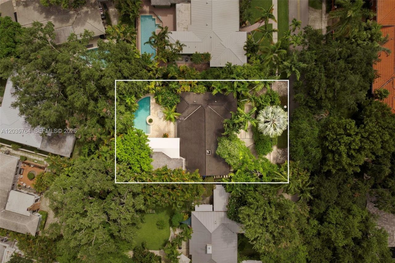 1621 Nocatee Dr, Coconut Grove, FL 33133 Photo