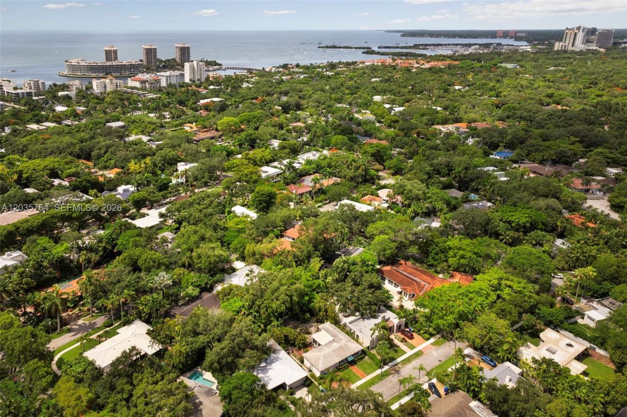 1621 Nocatee Dr, Coconut Grove, FL 33133 Photo