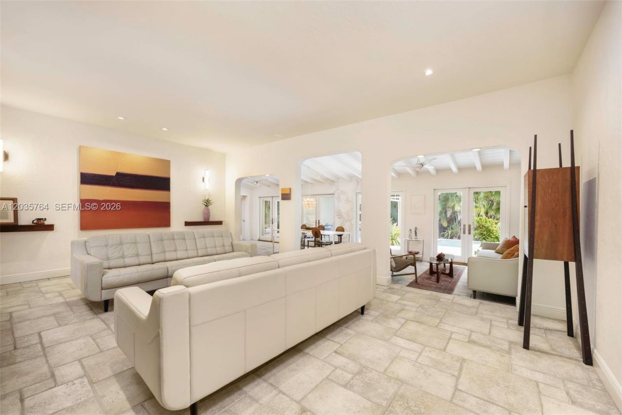 1621 Nocatee Dr, Coconut Grove, FL 33133 Photo