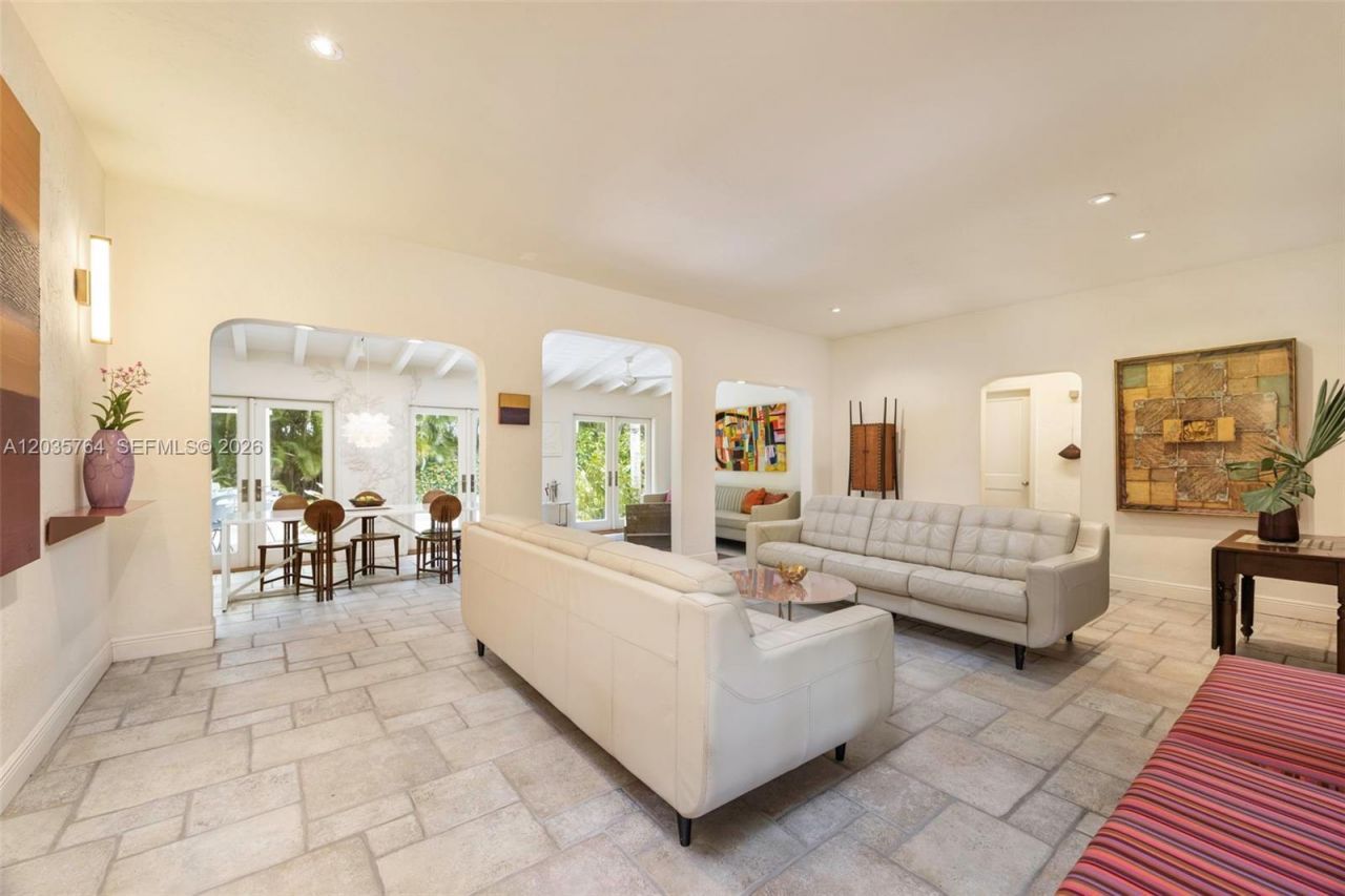 1621 Nocatee Dr, Coconut Grove, FL 33133 Photo