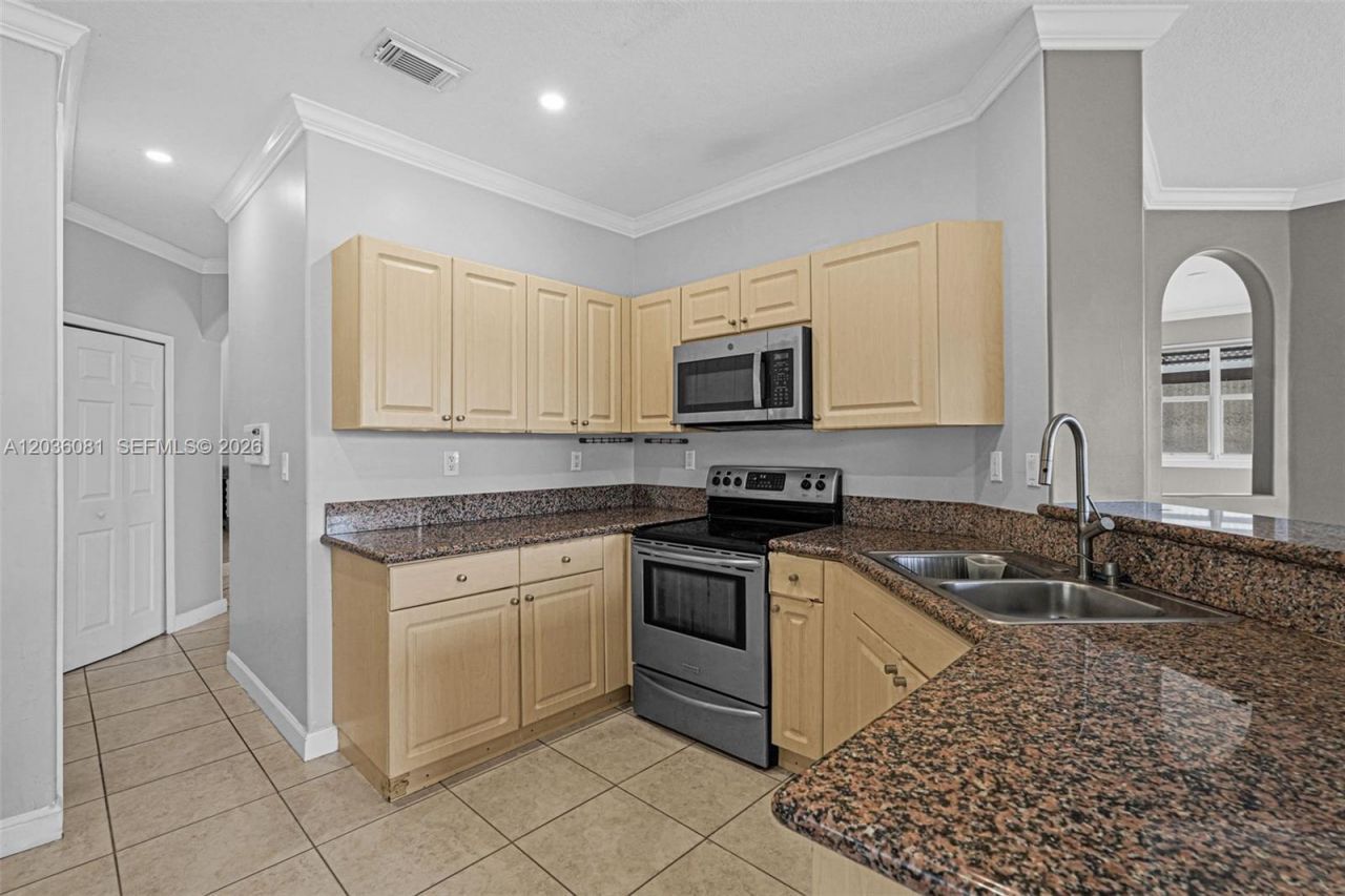 11258 NW 47th Ln , Doral, FL 33178 Photo
