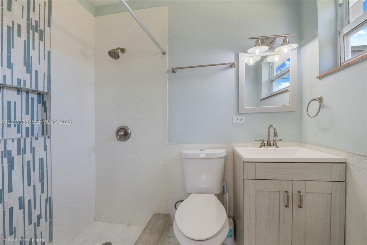 11601 SW 141st St , Miami, FL 33176 Photo