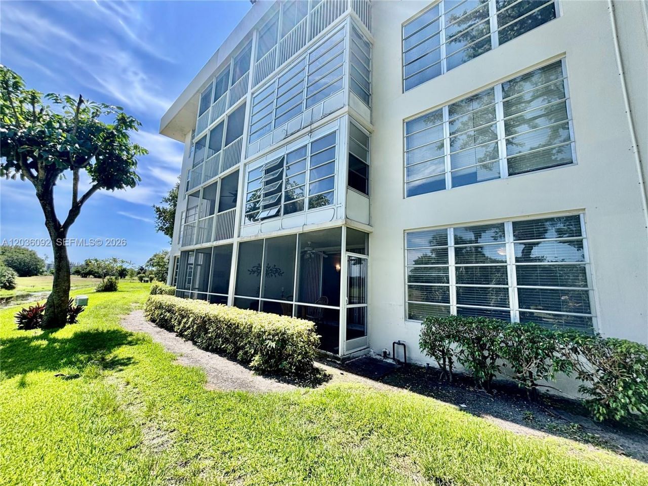 3051 S Palm Aire Dr, Unit 102, Pompano Beach, FL 33069 Photo