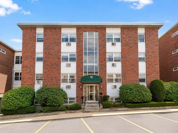 11 Commonwealth Ct, Unit 11, Boston, MA 02135
