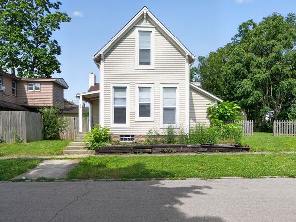 14 Wood Street , Greenfield, IN 46140