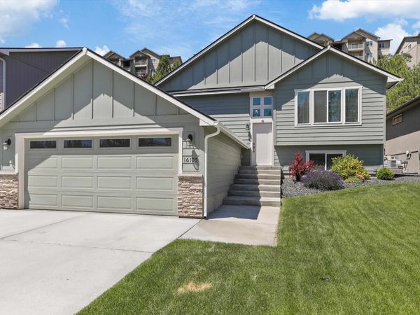 16105 N Gleneden Dr, Spokane, WA 99208