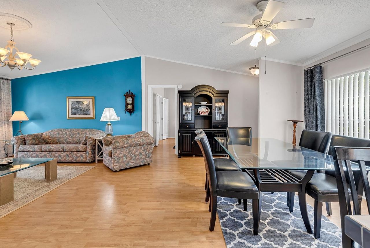 153 Queens Rd.  Photo 10